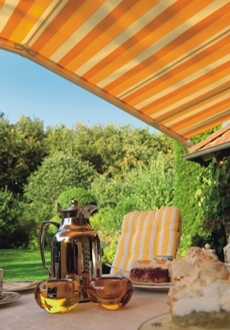 Underneath a markilux Pavilion 1600 Skylife