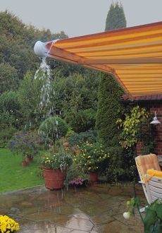Rain water dispersed to the sides effectively