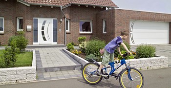 Hormann matching entrance door and garage door
