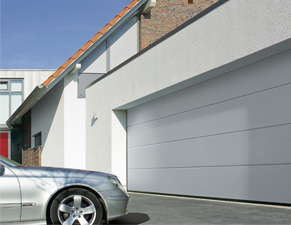 LPU M panelled sectional door
