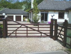 5 Bar timber gate with automation