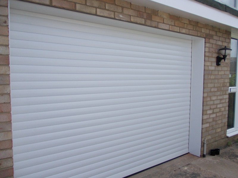Large White SWS Seceuroglide aluminium roller