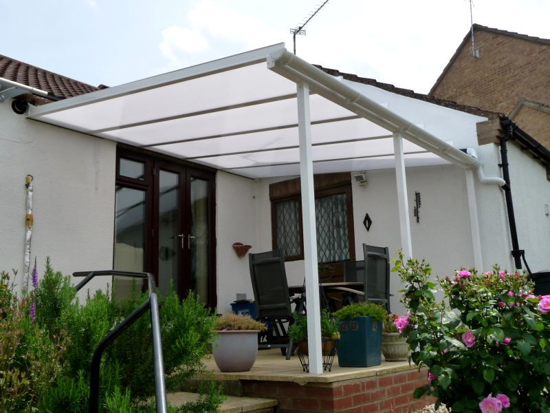 Samson Homestyle terrace cover in white