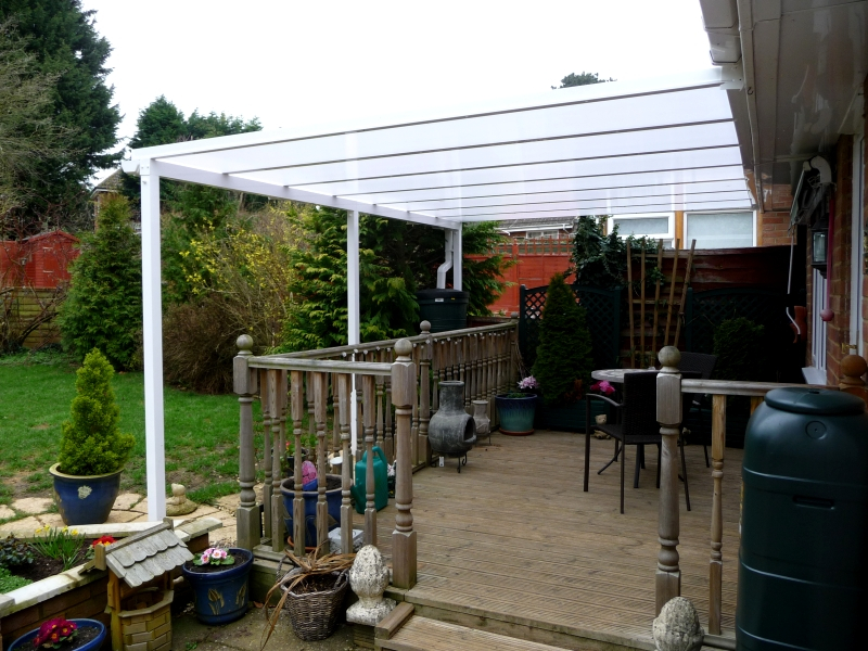 Samson Homestyle terrace cover in white