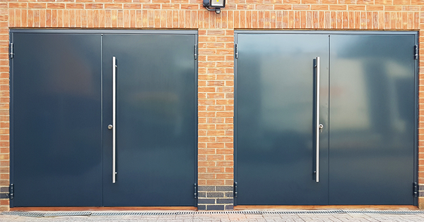 Teckentrup 62-2 side hinged in Anthracite Grey - The Garage Door Centre installation 