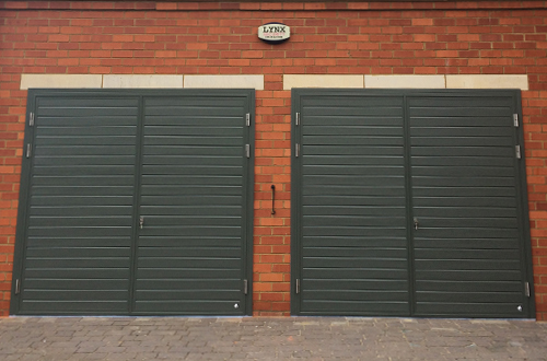 Ryterna Ribbed Side Hinged Garage Door 50/50 split 