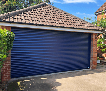 Insulated roller door in Blue