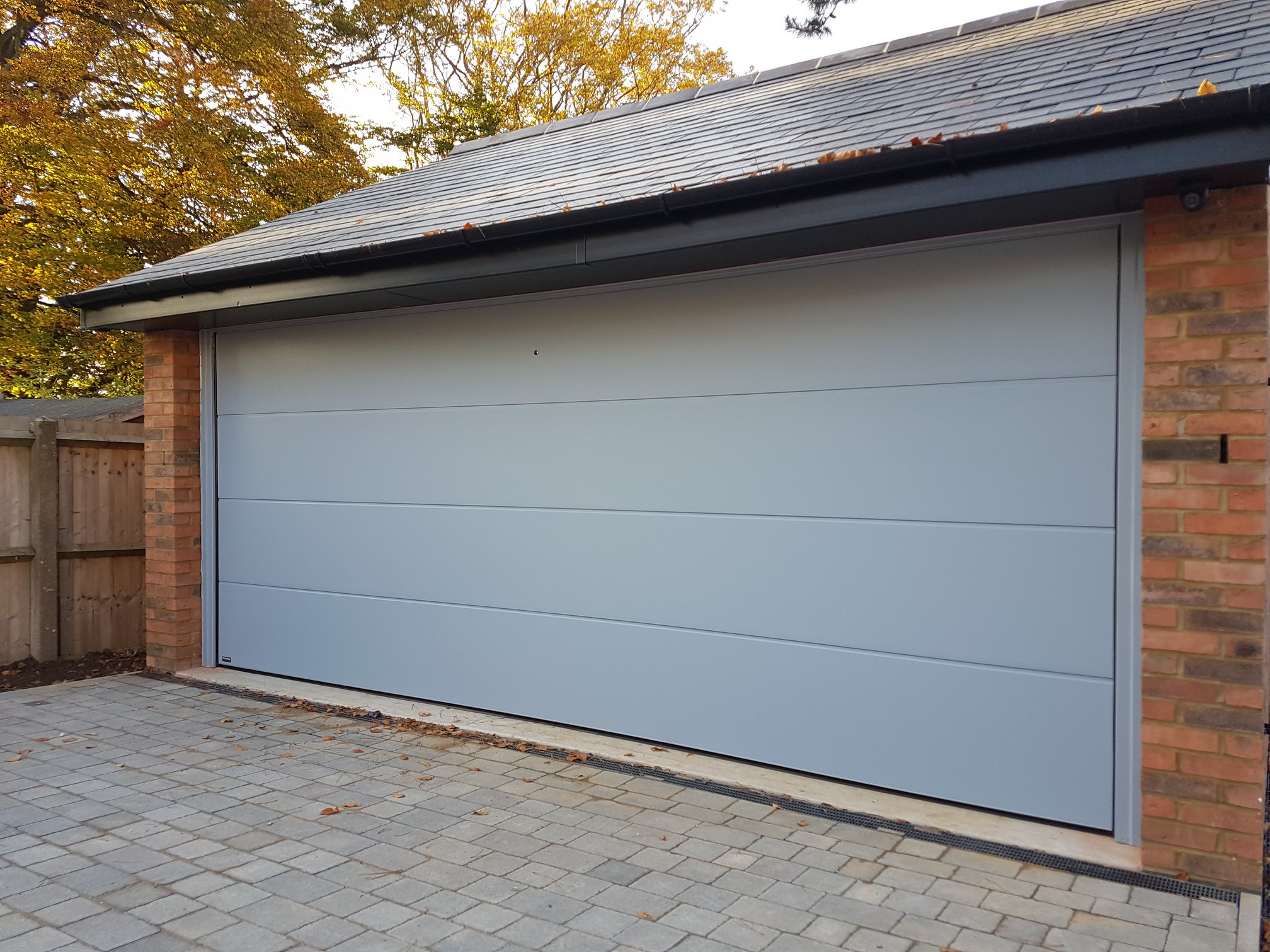Double insulated garage door