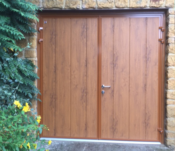 Carteck golden oak vertical mid rib Side Hinged Door