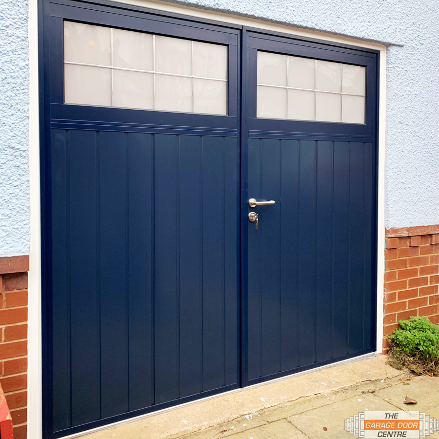 Side HINGED door with windows