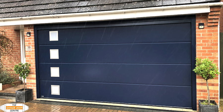 garage door with windows