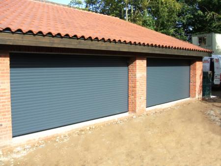 Twin Double SWS Aluminium Rollers in Anthracite